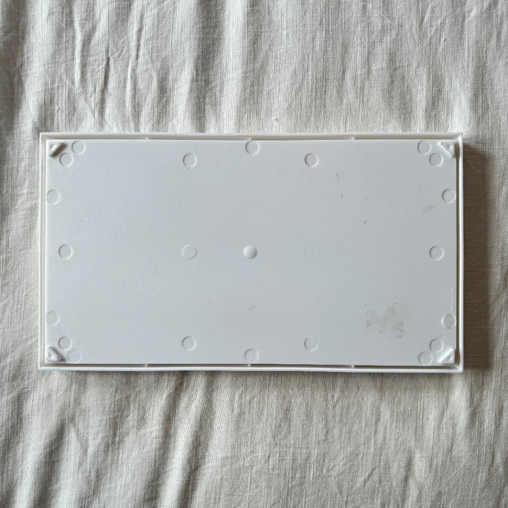White Plastic Stackable Tray - Picture 4 of 8